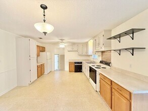 5805 Loring Dr in Milton, FL - Building Photo - Building Photo