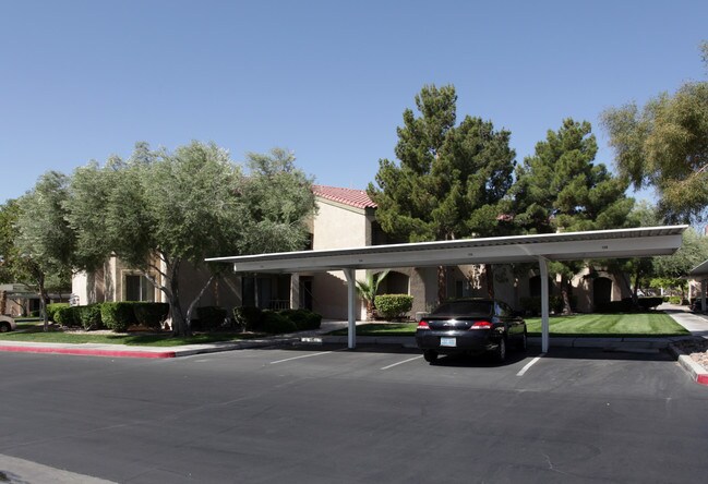 Rancho Viejo in Las Vegas, NV - Foto de edificio - Building Photo