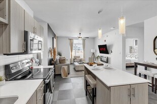 5100 W Park Ave in Rogers, AR - Building Photo