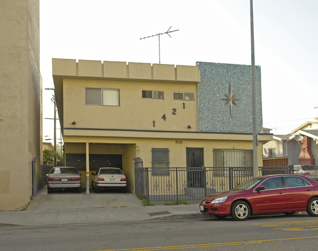 1421 NE Bronson Ave in Los Angeles, CA - Building Photo - Building Photo