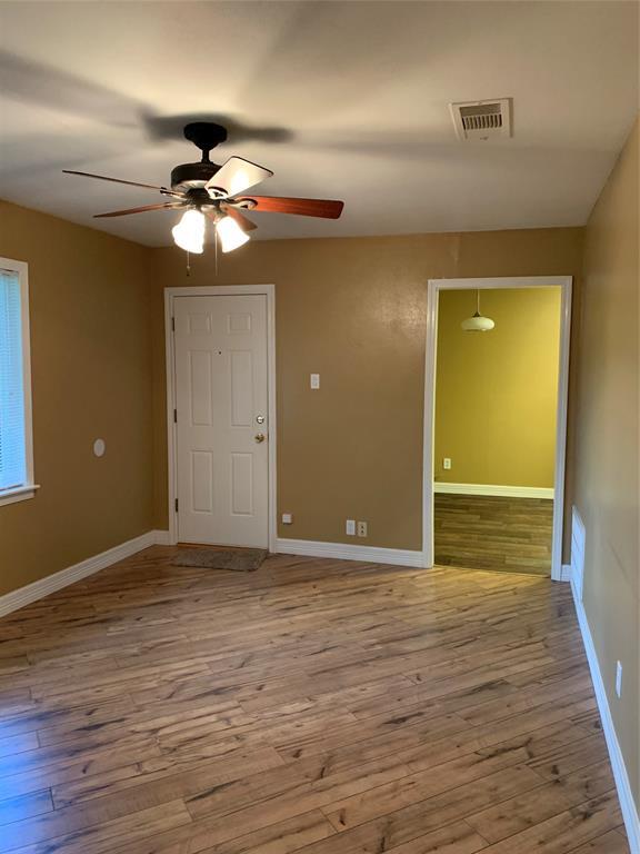 1117 Hoelewyn Dr in Angleton, TX - Building Photo - Building Photo