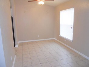4813 Leonard Blvd S in Lehigh Acres, FL - Building Photo - Building Photo