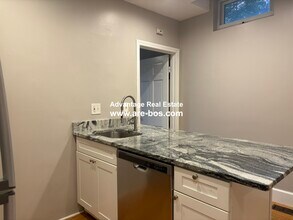 37 Sheafe St in Boston, MA - Building Photo - Building Photo