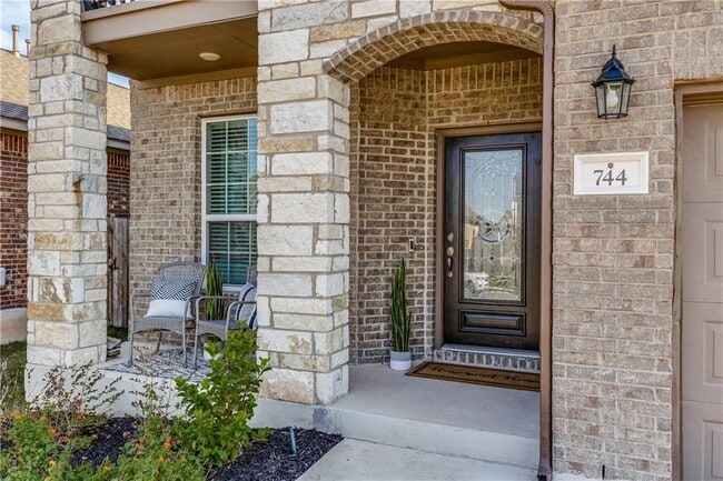 744 Blue Oak Blvd in San Marcos, TX - Building Photo - Building Photo