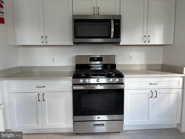 6320 Magnolia Ave in Pennsauken, NJ - Building Photo - Building Photo