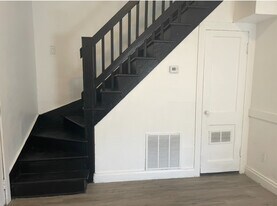 17104 Wentworth Ave in Lansing, IL - Building Photo