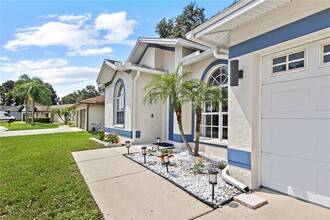 12944 Prestwick Dr in Riverview, FL - Foto de edificio - Building Photo