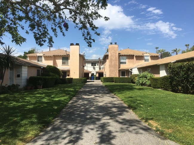5535 Radford Ave, Unit 5535