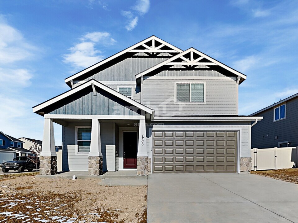 1266 E Ludlow St in Kuna, ID - Building Photo