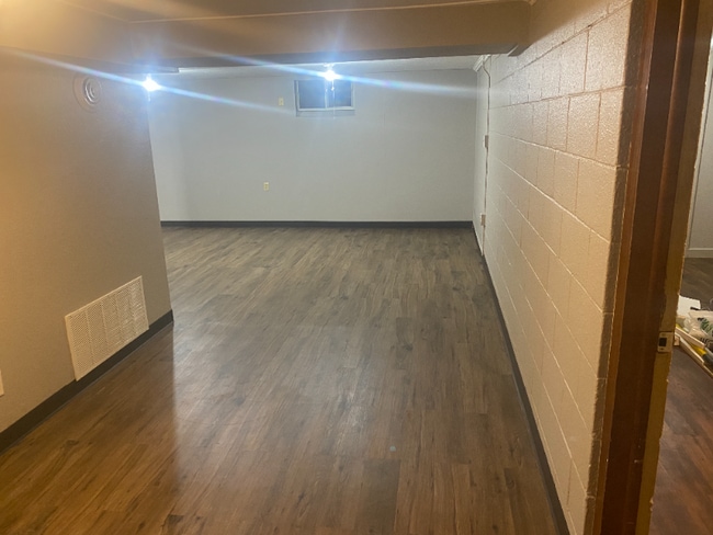 129 Kingsbury Ave, Unit 1 in Ames, IA - Building Photo - Building Photo