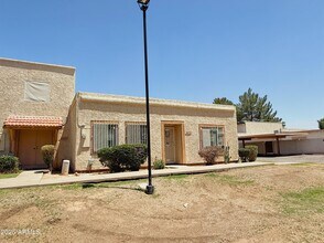 8052 N 31st Ln in Phoenix, AZ - Building Photo - Building Photo