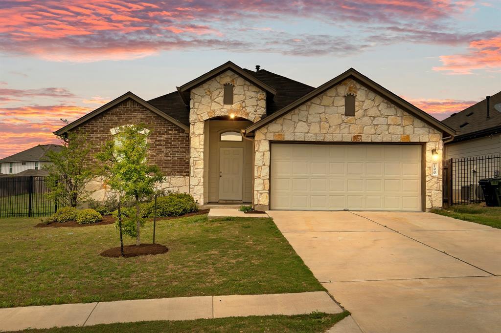 100 Grouger Cv in Leander, TX - Building Photo