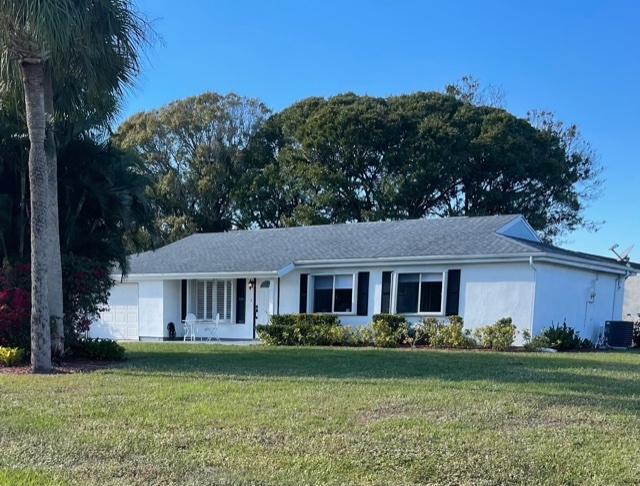 property at 1673 SE Lyngate Dr