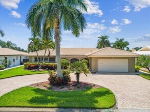 2044 Michigan Ave NE in St. Petersburg, FL - Building Photo - Building Photo