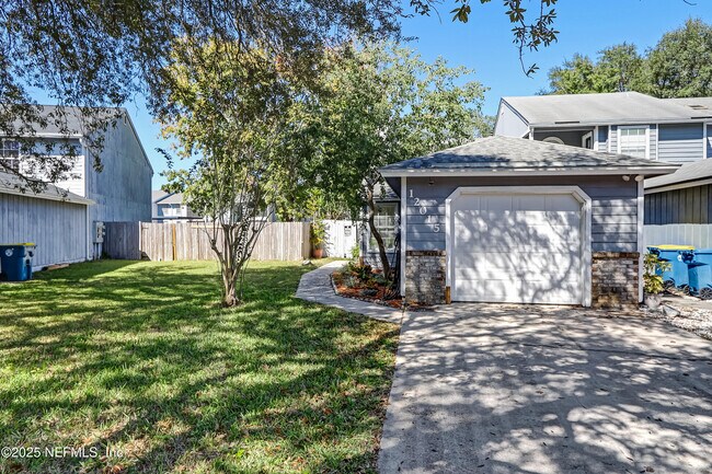 12015 Cobblewood Ln N in Jacksonville, FL - Building Photo - Building Photo