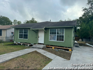 2018 E Drexel Ave in San Antonio, TX - Building Photo - Building Photo