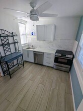 209 10th St, Unit 1 in Daytona Beach, FL - Building Photo - Building Photo