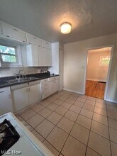 125 Kathron Ave in Cuyahoga Falls, OH - Building Photo - Building Photo