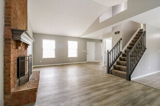 1203 Lismore in Batavia, OH - Building Photo - Building Photo