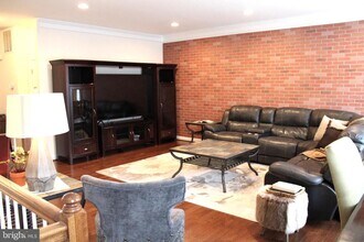 1548 Kinnaird Terrace NE in Leesburg, VA - Building Photo - Building Photo