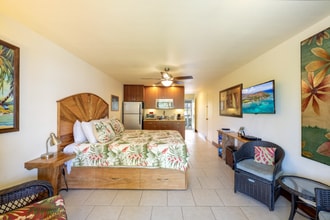 75-5776-5776 Kuakini Hwy in Kailua Kona, HI - Building Photo - Building Photo