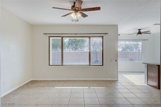 4229 W Galapagos Ave in North Las Vegas, NV - Building Photo - Building Photo