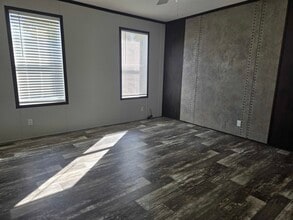 3510 N 9th St in Carter Lake, IA - Building Photo - Building Photo