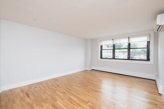 1410 Columbia Rd, Unit 7J in Boston, MA - Building Photo - Building Photo