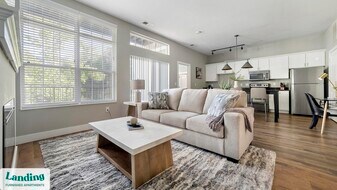 41 E 9th Ave in Columbus, OH - Building Photo