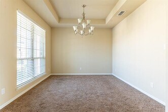 2943 Ladoga Dr in Grand Prairie, TX - Building Photo - Building Photo