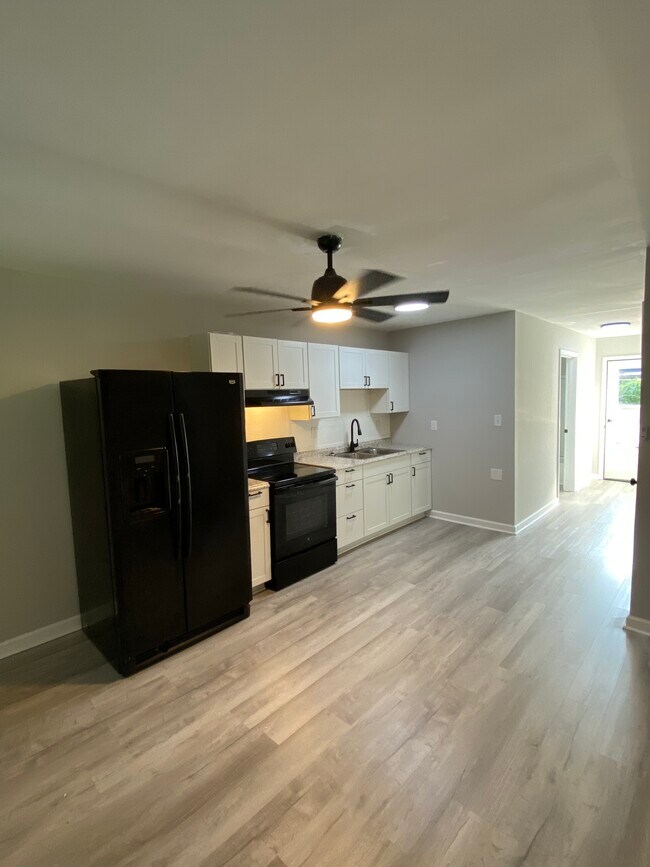 913 N Weldon St in Gastonia, NC - Building Photo - Building Photo