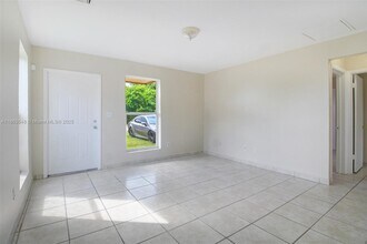 11332 SW 207th Dr in Miami, FL - Building Photo - Building Photo
