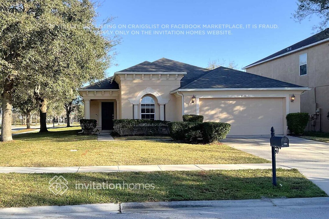 4688 Caverns Dr in Kissimmee, FL - Building Photo