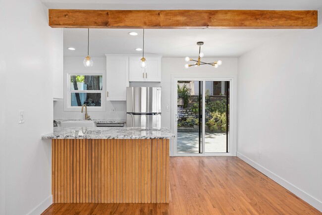property at 1944 Chickasaw Ave