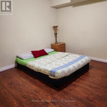 397 Archdekin Dr in Brampton, ON - Building Photo - Building Photo