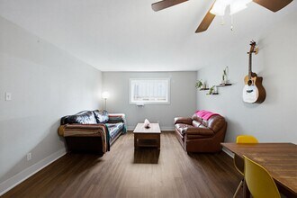 3815 Guadalupe St in Austin, TX - Foto de edificio - Building Photo