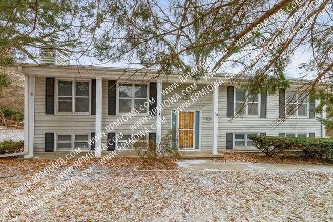 property at 2722 Park Ave