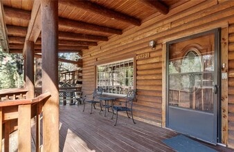 15921 Wildwood Dr in Pine Mountain Club, CA - Building Photo - Building Photo