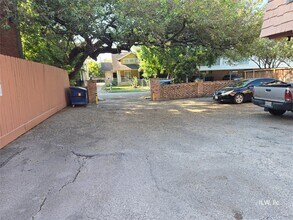812 Marshall St in Houston, TX - Building Photo - Building Photo