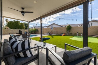413 E Harwell Rd in Gilbert, AZ - Building Photo - Building Photo