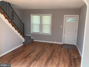 254 Cedar Ave in Oaklyn, NJ - Foto de edificio - Building Photo