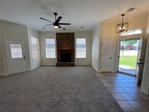 909 Pruett Dr in Edmond, OK - Building Photo - Building Photo