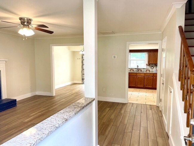 696 Redland Dr in Jonesboro, GA - Building Photo - Building Photo