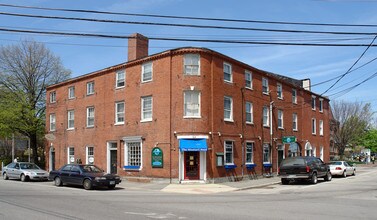 191-195 State St in Portsmouth, NH - Building Photo - Building Photo