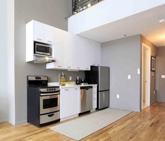 UNO in Yonkers, NY - Building Photo - Interior Photo