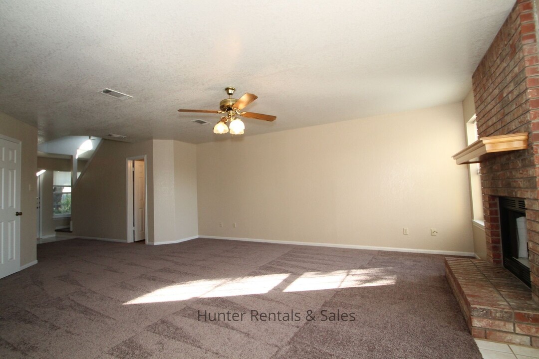 3275 Etta Kay Ln in Kempner, TX - Foto de edificio