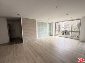 4900 Overland Ave in Culver City, CA - Building Photo