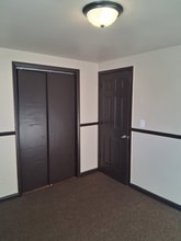 5733 W Birch Ave in Milwaukee, WI - Building Photo - Building Photo