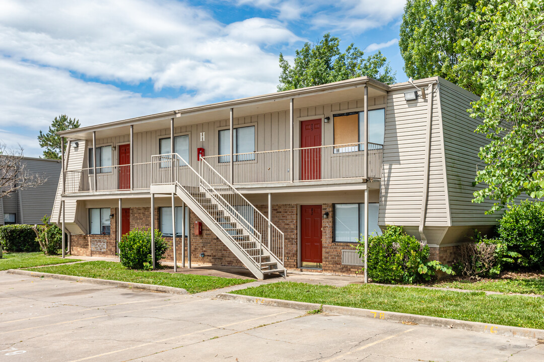 Foxfire Apartments in Springdale, AR - Foto de edificio