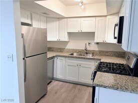 4350 Caliente St in Las Vegas, NV - Building Photo